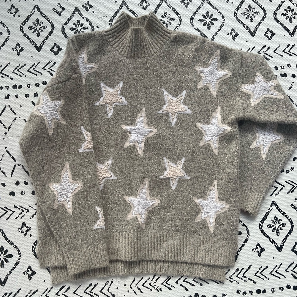 Neutral Star Sweater